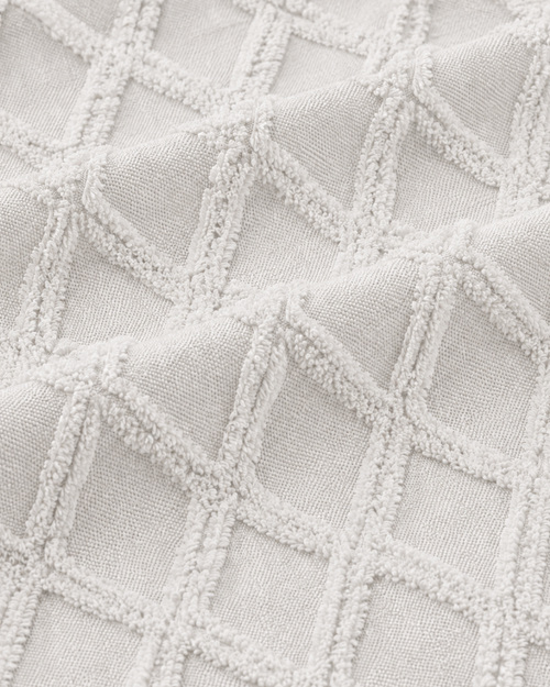 ROYAL002 Pom-pom Bedspread